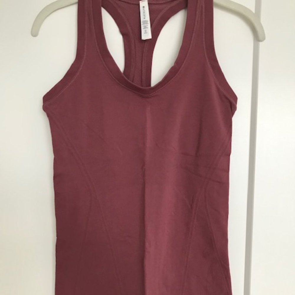 EUC Athleta Momentum Tank Size XS